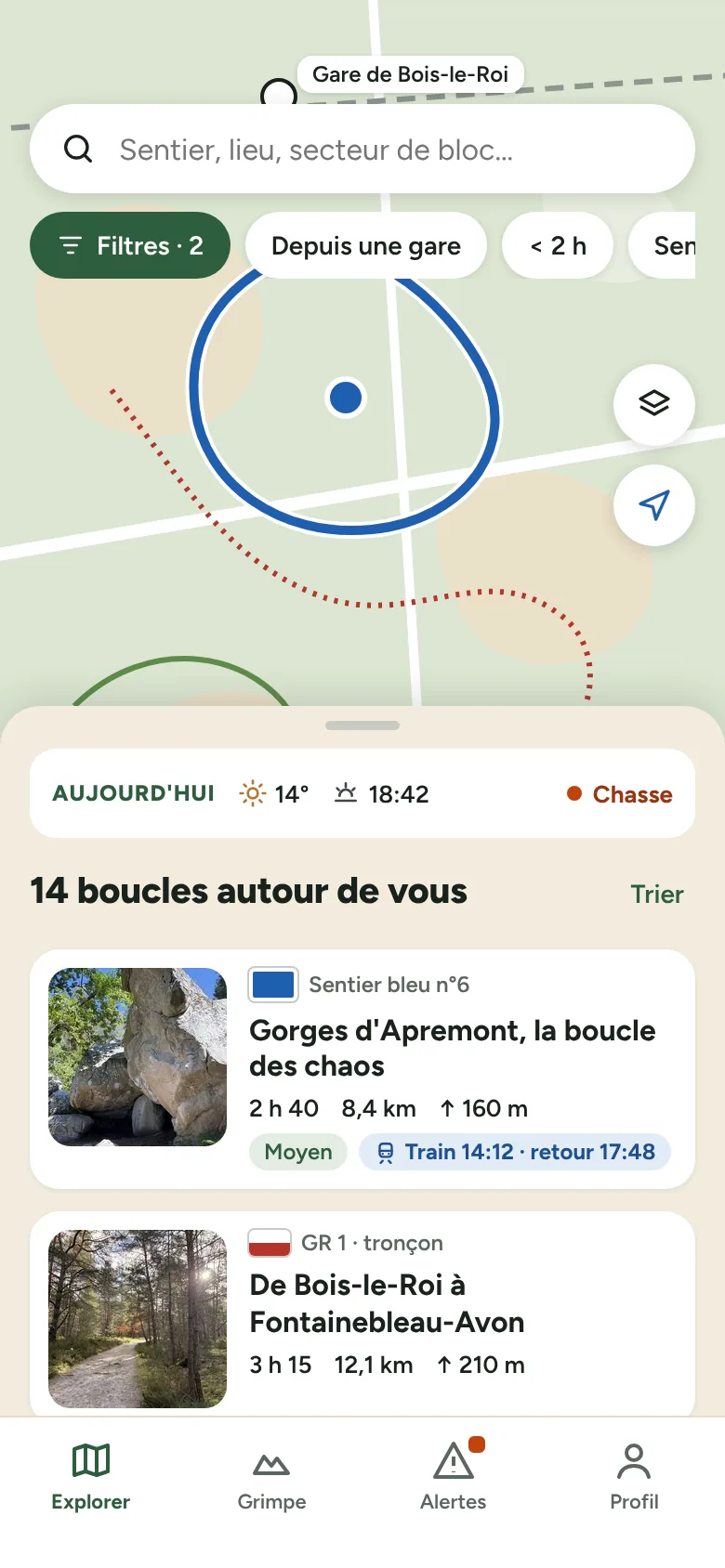 Écran Explorer de l'appli : carte autour de la gare de Bois-le-Roi, filtres et boucles proposées